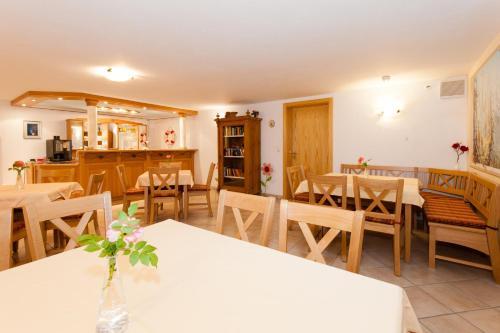 Apartamento Wellness Ferienwohnungen Zellertalblick