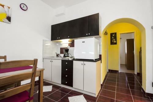 Holiday House With A Parking Space Kasic (Sibenik) - 11079