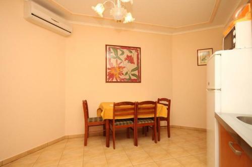 Apartments By The Sea Kraj (pasman) - 3460