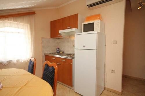 Apartments By The Sea Kraj (pasman) - 3460