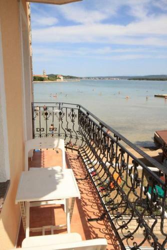 Apartments By The Sea Kraj (pasman) - 3460