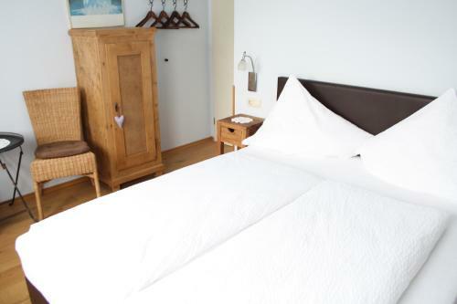 Hostal Weinhaus Moselsch�nke