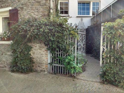 Hostal Weinhaus Moselsch�nke