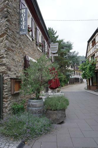Hostal Weinhaus Moselsch�nke