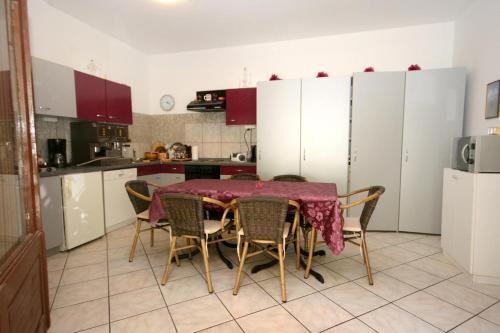 Hostal Triple Room Pag 531d