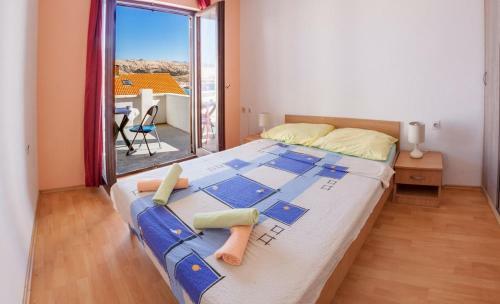 Hostal Apartments And Rooms With Parking Space Pag - 13355