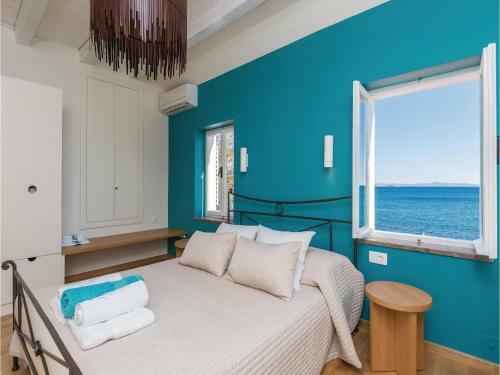 Four-bedroom Holiday Home In Orebic