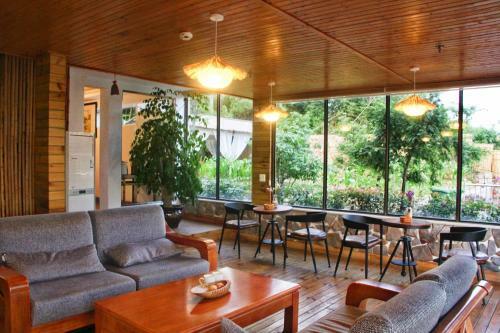 Hostal Yunzhongshanju Gesthouse