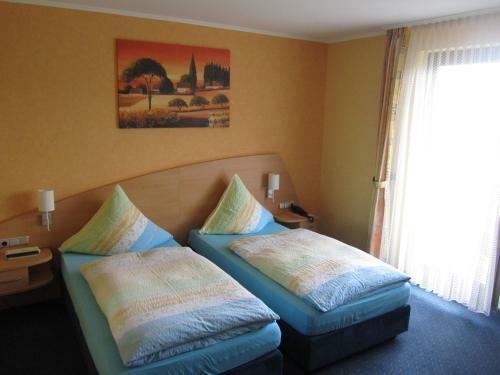 Land-gut-hotel Zur Burg N�rburgring-eifel