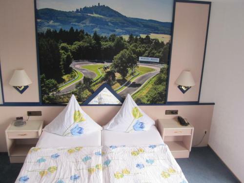 Land-gut-hotel Zur Burg N�rburgring-eifel