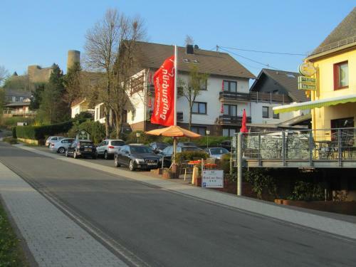 Land-gut-hotel Zur Burg N�rburgring-eifel
