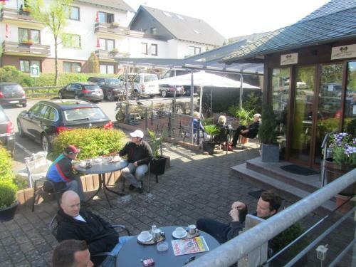 Land-gut-hotel Zur Burg N�rburgring-eifel