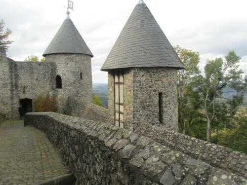 Land-gut-hotel Zur Burg N�rburgring-eifel