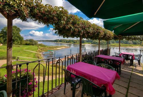 Hostal Elbterrassen Zu Brambach
