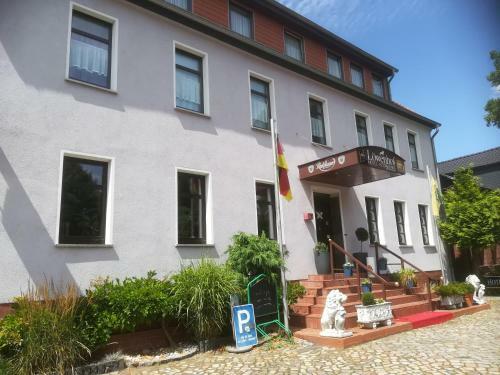 Hostal Hotel L�wenhof
