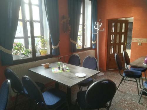 Hostal Hotel L�wenhof
