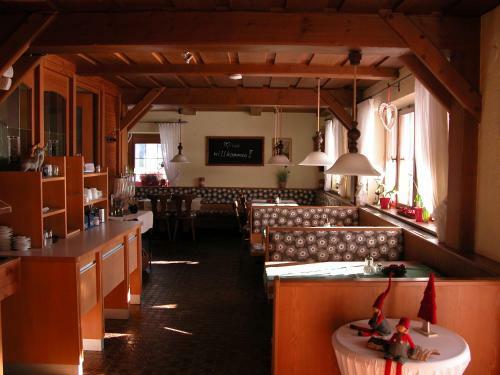 Zum Hirschhaus Hotel-restaurant