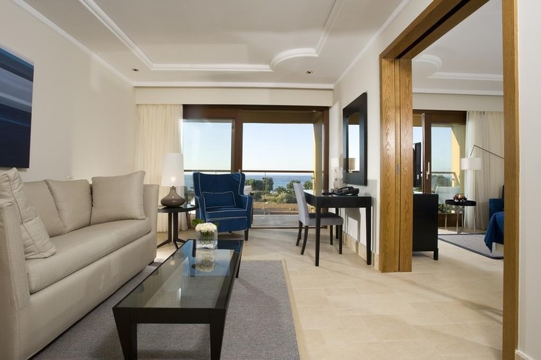 Hotel Kernos Beach