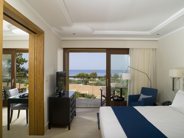 Hotel Kernos Beach