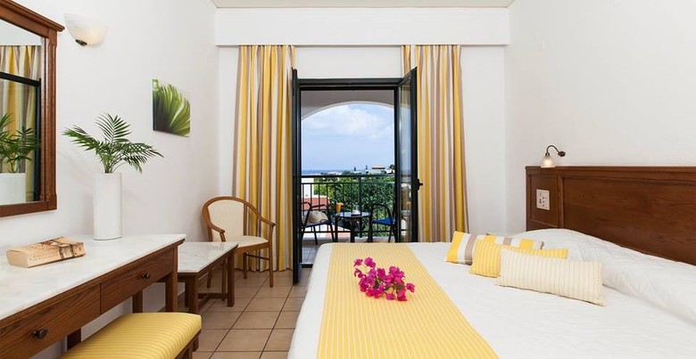 Hotel Chrissi Amoudia