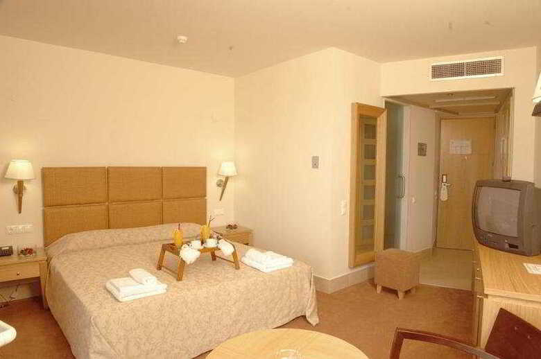 Hotel Minos