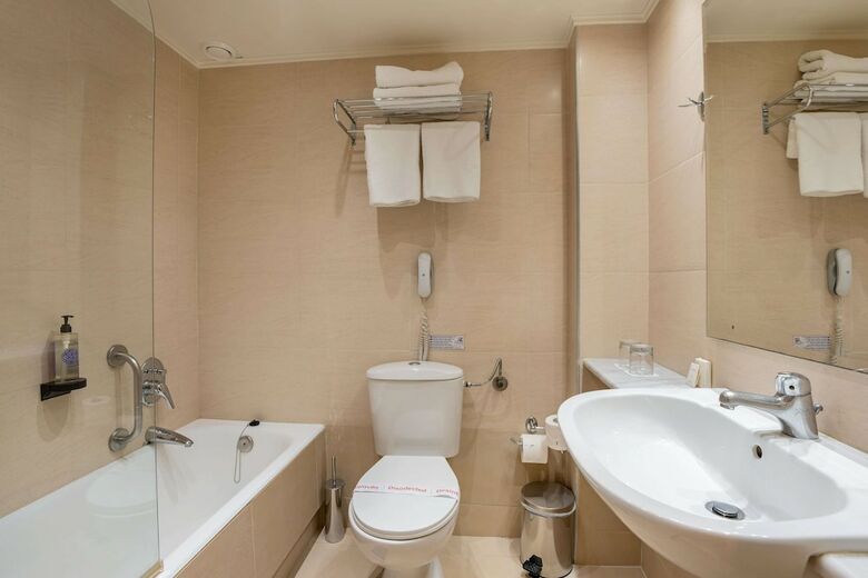 Hotel Minos