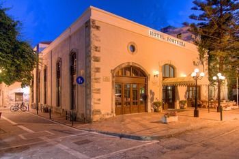 Hotel Fortezza (.)