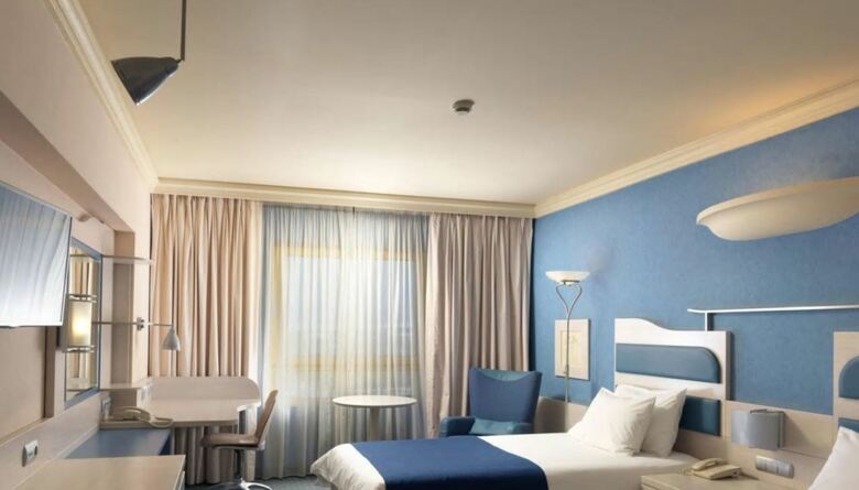 Hotel Holiday Inn Athens Airport