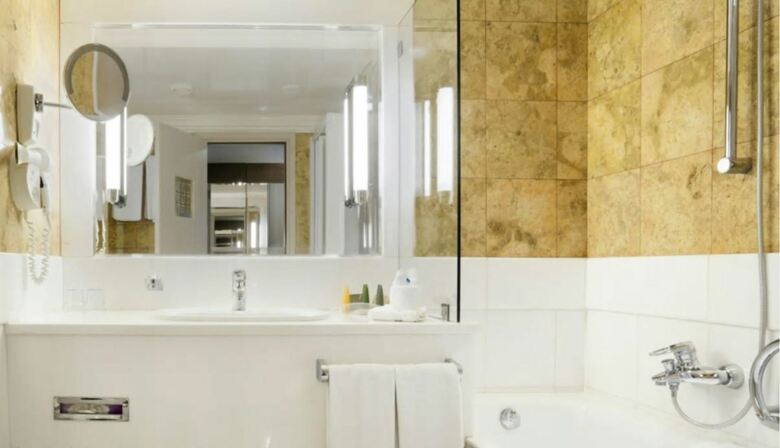 Hotel Holiday Inn Athens Airport