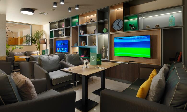 Hotel Holiday Inn Athens Airport