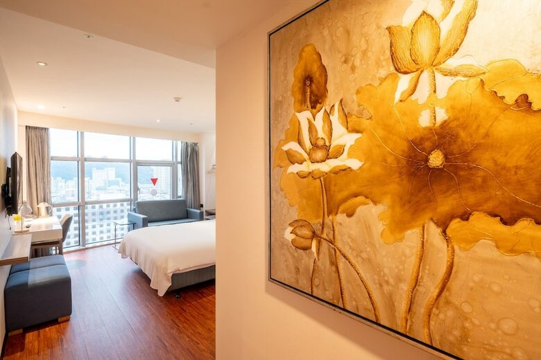 Hotel At Boutique