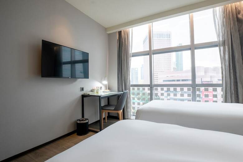 Hotel At Boutique