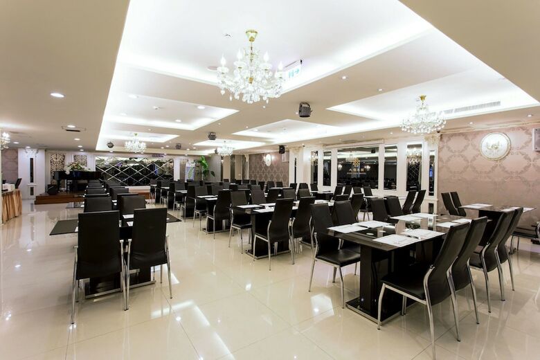 Ever Luck Hotel