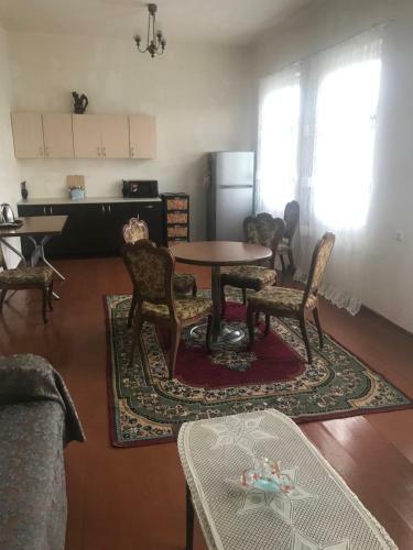 Hostal House Dea Dea
