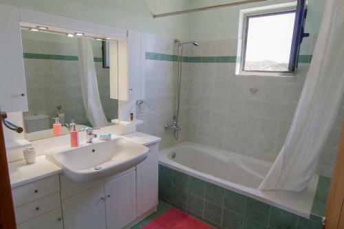 Apartamento To Selas