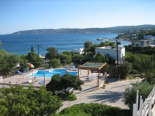 Vasilikos Apartments