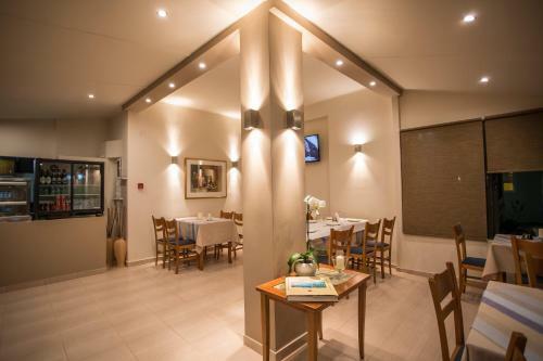 Hostal Vasilios Marinos Rooms
