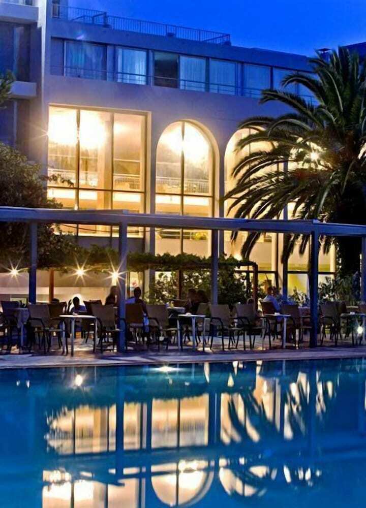 Hotel Caravia Beach