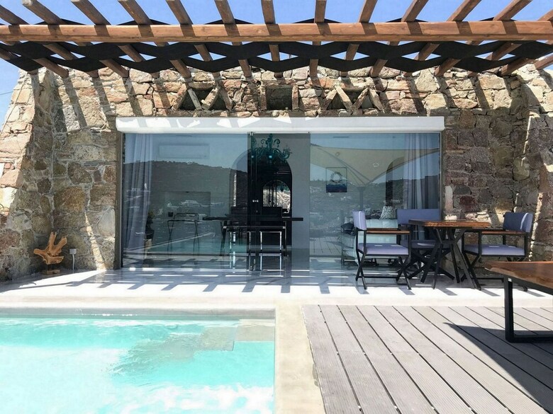 Kivotos Clubhotel