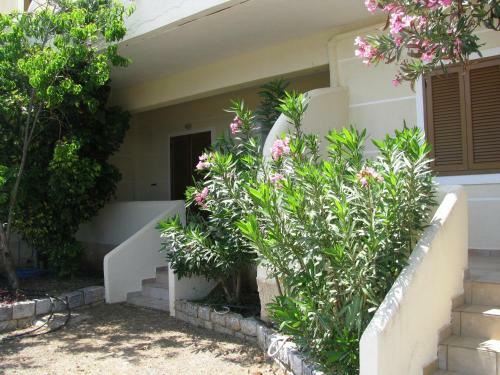 Aparthotel Skoutari Beach Hotel