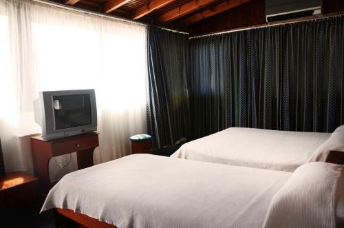 Hostal Cavo D' Oro
