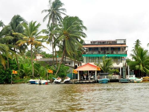 Bed & Breakfast Luthmin River View