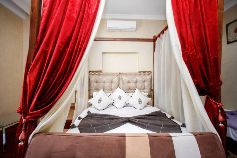 Hostal Kasbah Ait Oumghar