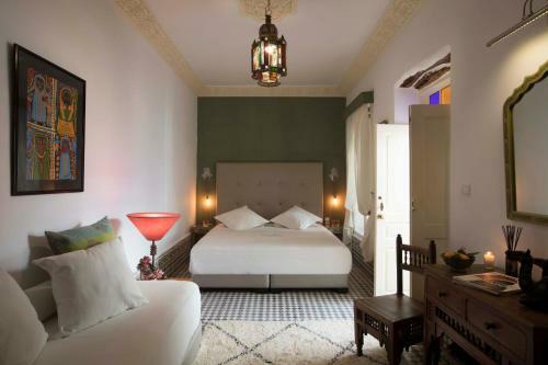 Riad Emotion