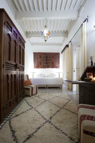 Riad Emotion