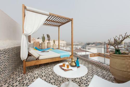 Riad Emotion