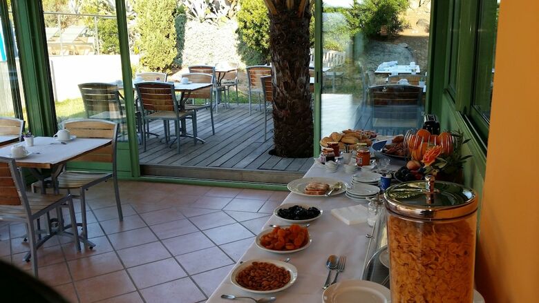 Hotel Cala Di L'oru
