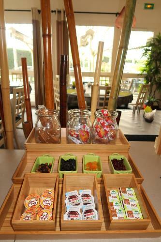 Hotel H�tel Lyon Nord