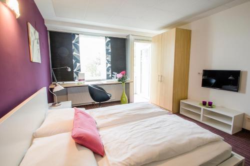 College Garden Hotel