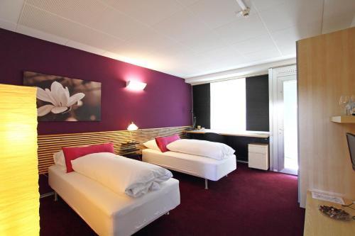 College Garden Hotel